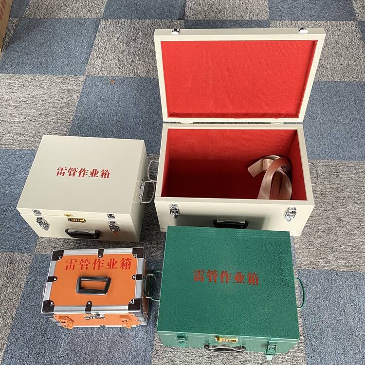 唐山爆破工程作业箱如何选择？玻璃钢与传统材质的全面对比